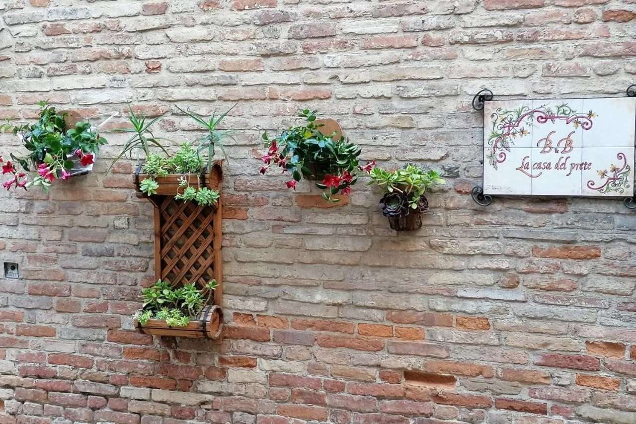 B&B La Casa Del Prete Ripatransone Exterior photo